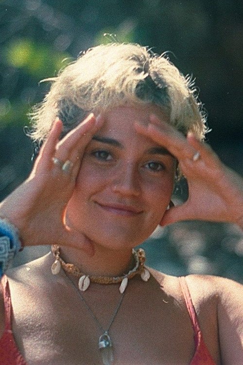 بازیگر Nina Salvador  