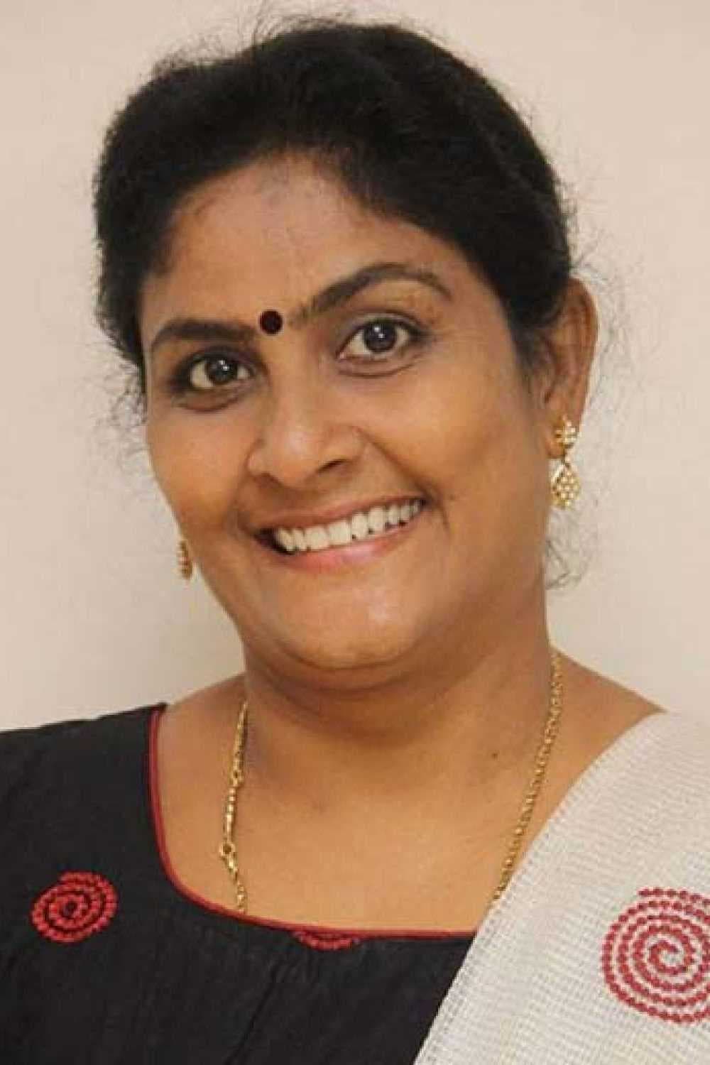 بازیگر Sujatha Sivakumar  