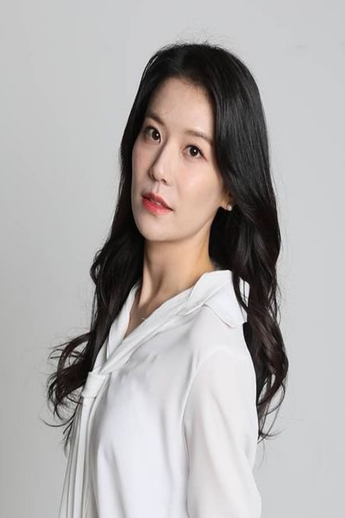 بازیگر Jeong Yoon-hee  