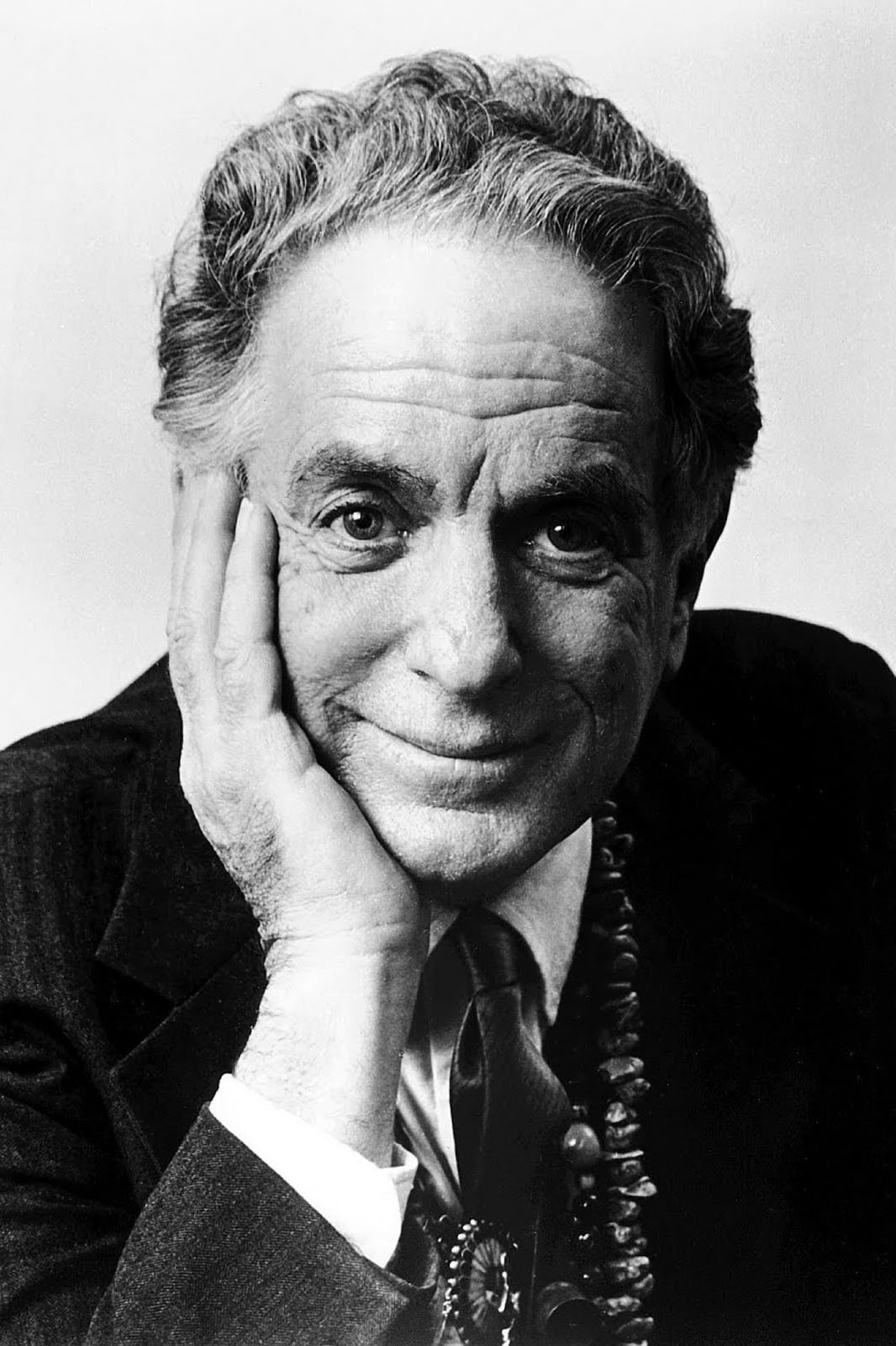 بازیگر David Amram  