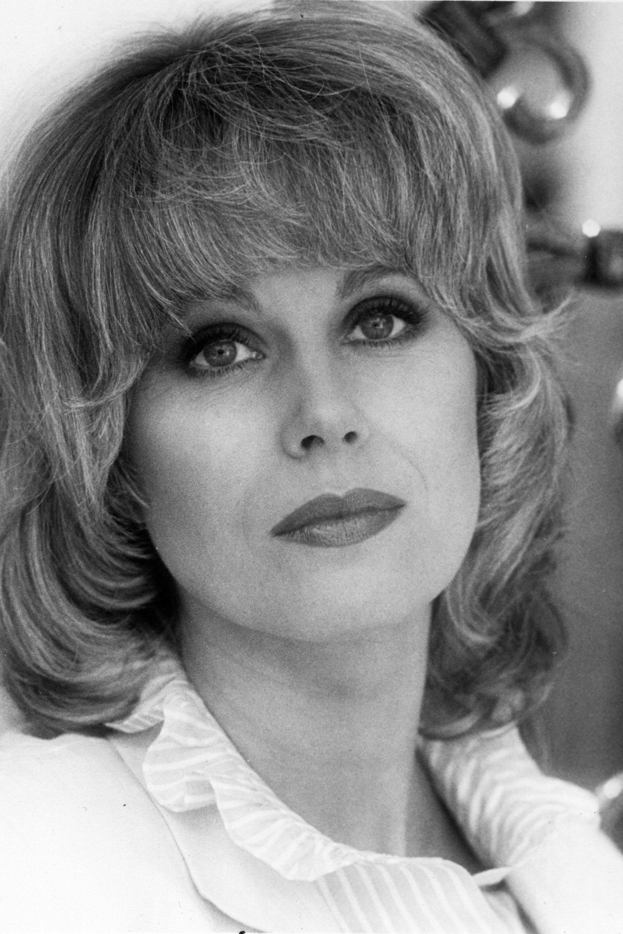 بازیگر Joanna Lumley  