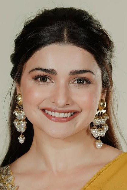 بازیگر Prachi Desai  