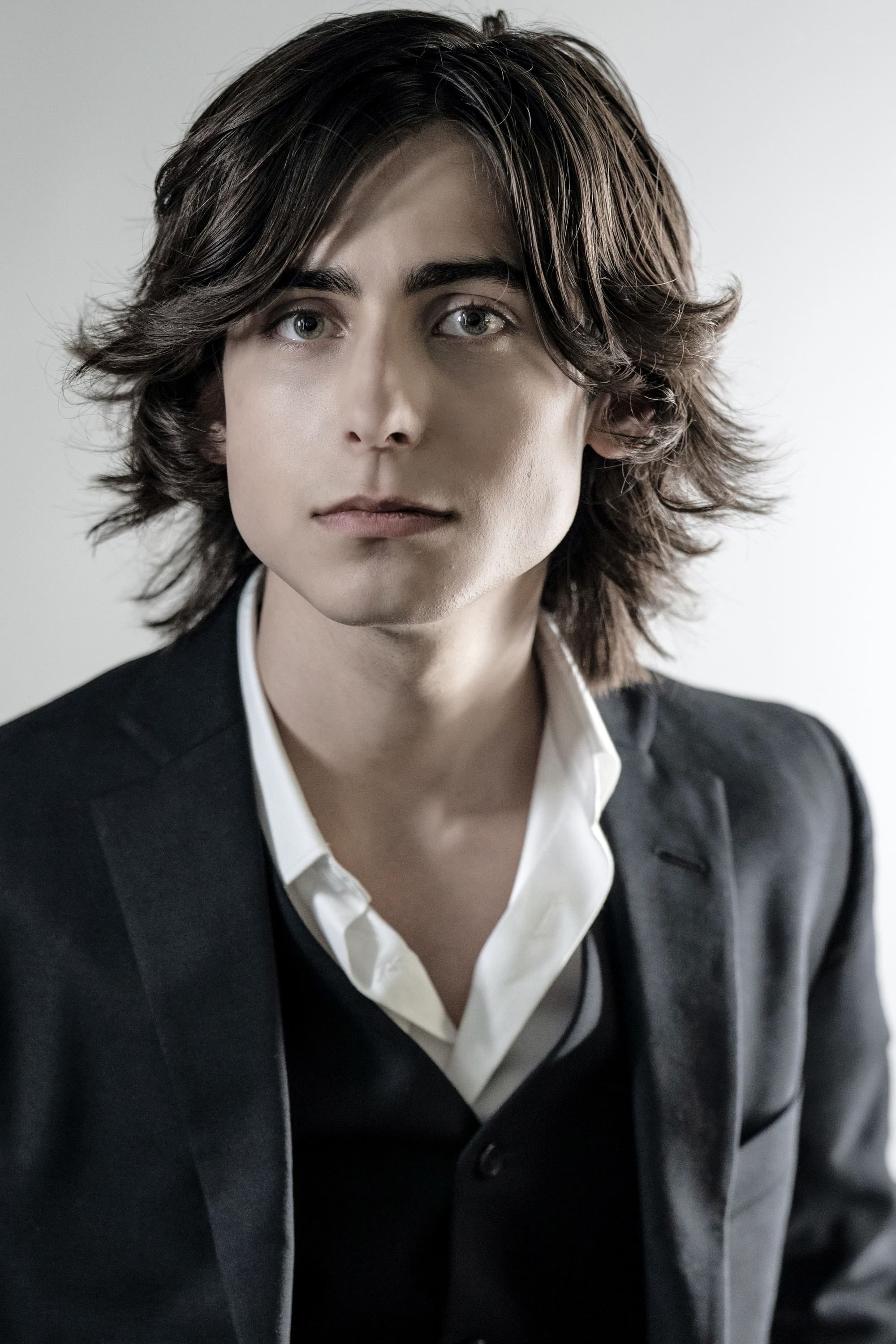 بازیگر Aidan Gallagher  