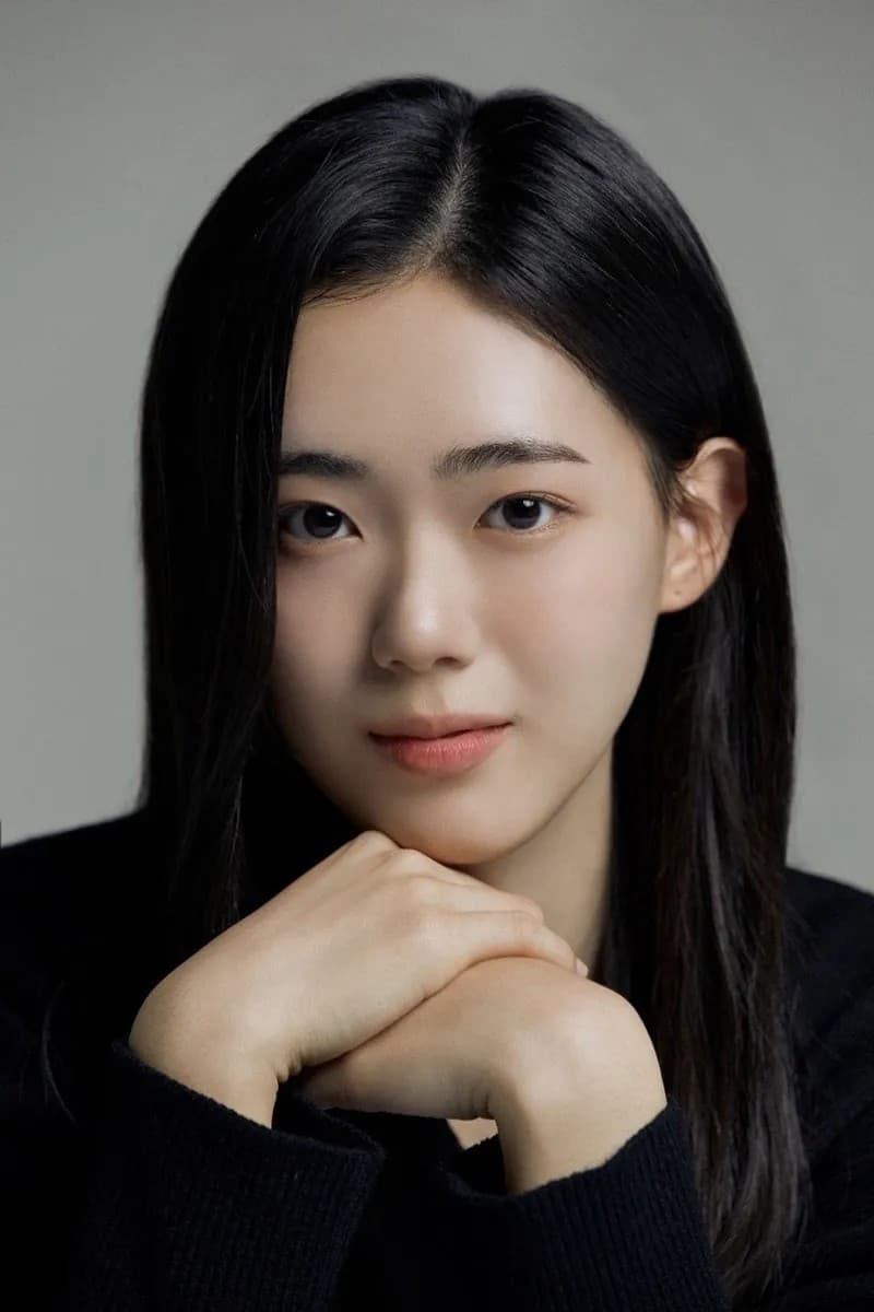 بازیگر Kim Ji-woo  