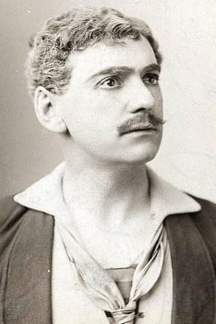 بازیگر James O'Neill  