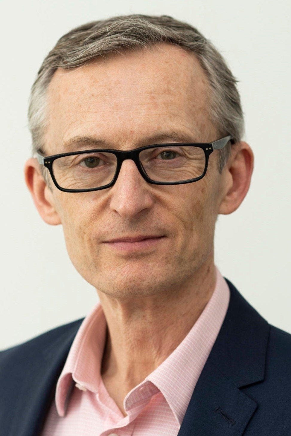بازیگر Fergus Walsh  