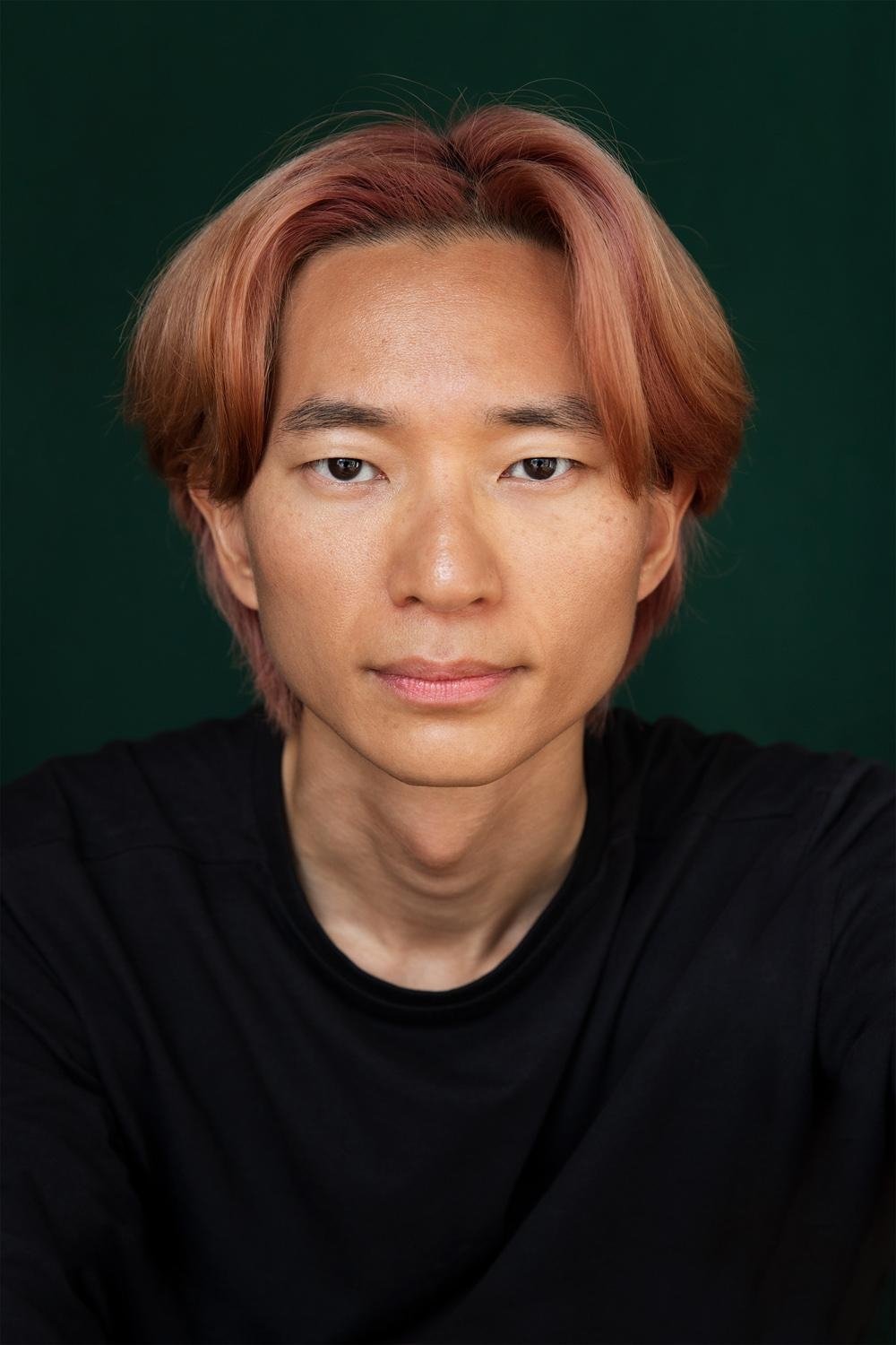 بازیگر Alexander Tuji Nam  