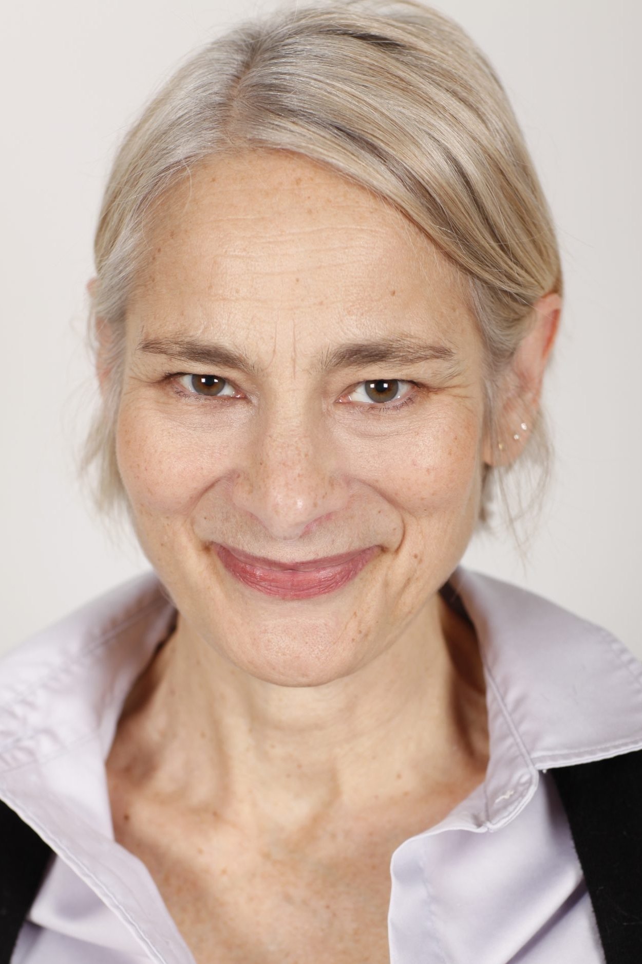 بازیگر Laura Lieblein Adam  