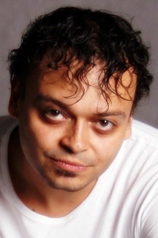 بازیگر Zsolt Szentirmai  
