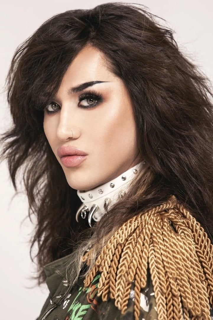 بازیگر Adore Delano  