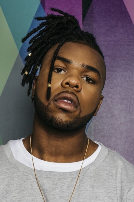 بازیگر MNEK  