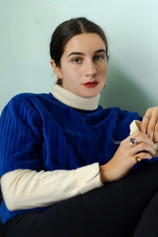 بازیگر Esther Archambault  