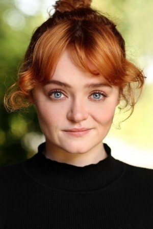 بازیگر Leah Byrne  