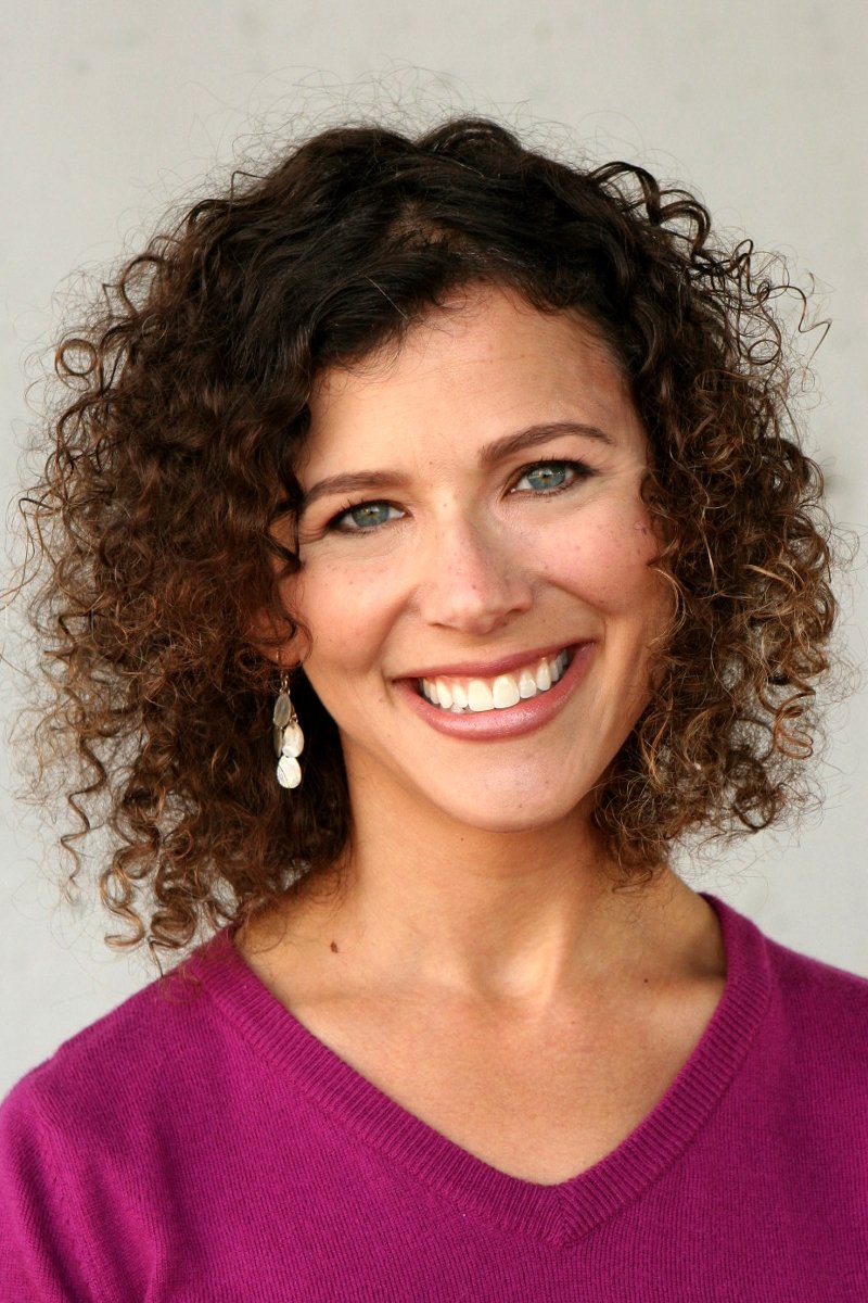 بازیگر Elise Allen  