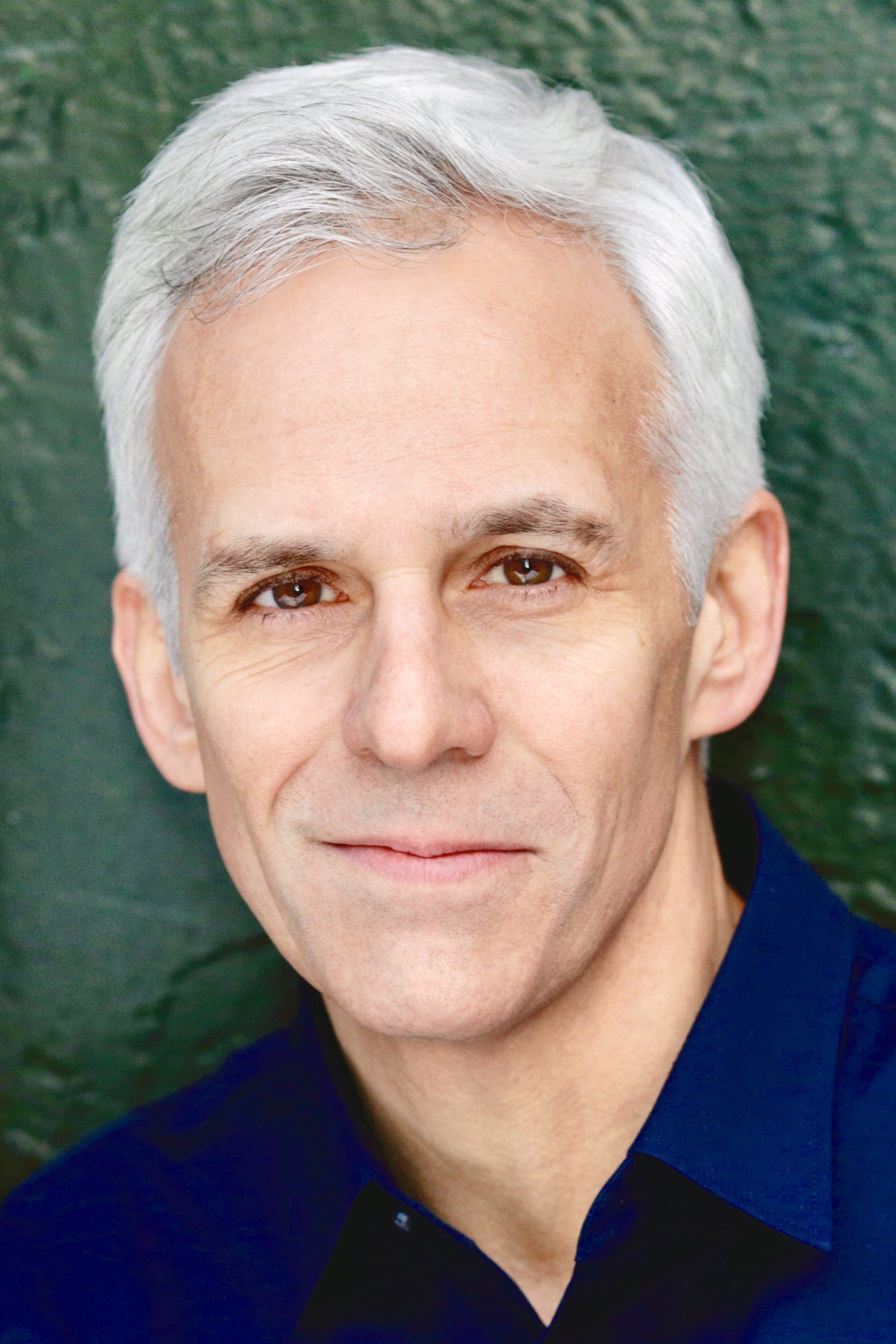 بازیگر Neal Mayer  