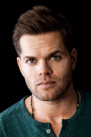 بازیگر Wes Chatham  