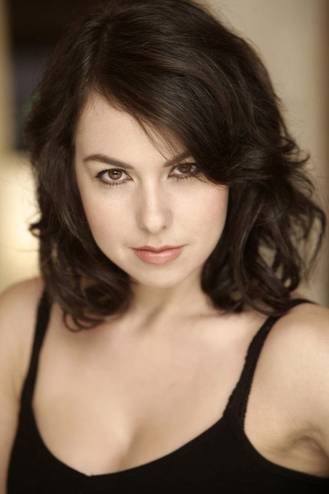 بازیگر Polina Gorman  