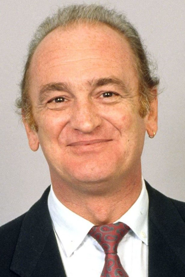 بازیگر Alain Gillot-Pétré  