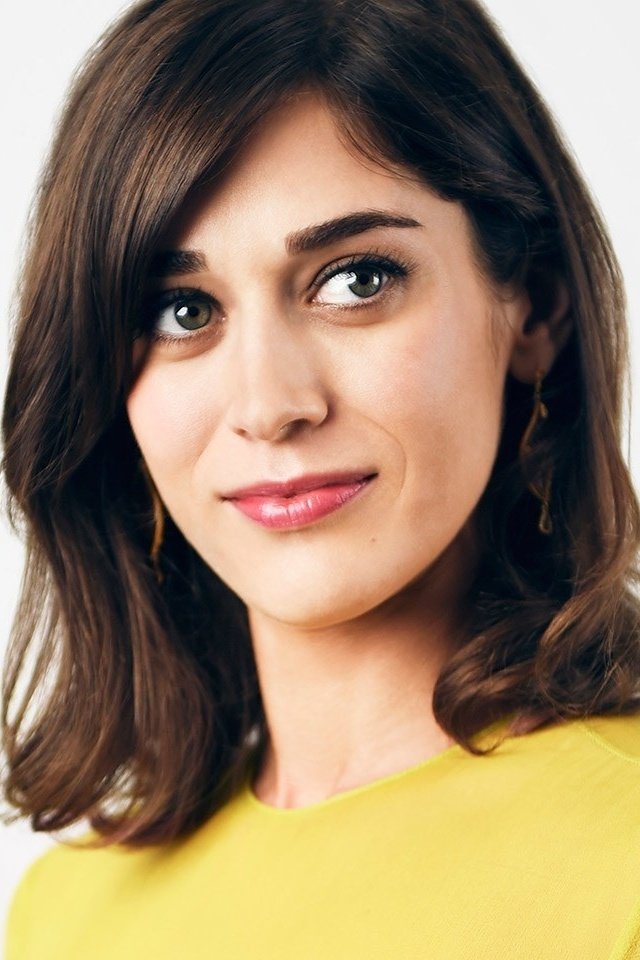 بازیگر Lizzy Caplan  