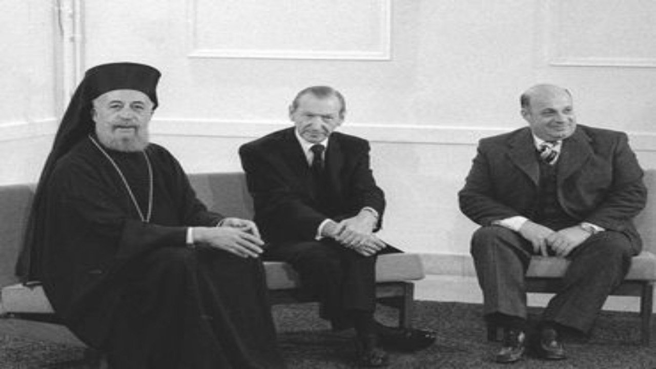 Kıbrıs'ın 50 Yılı: Siyah beyaz umutlar|Kıbrıs'ın 50 Yılı: Siyah beyaz umutlar