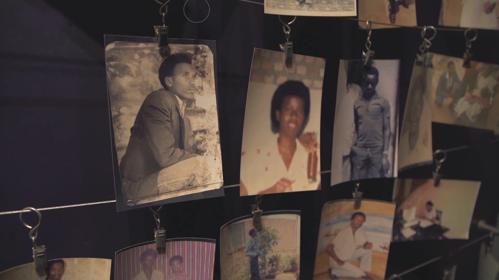 Rwanda, un génocide en héritage, paroles de jeunes|Rwanda, un génocide en héritage, paroles de jeunes