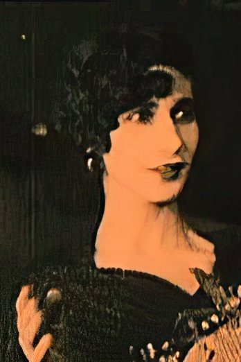 بازیگر Lili Samuel  