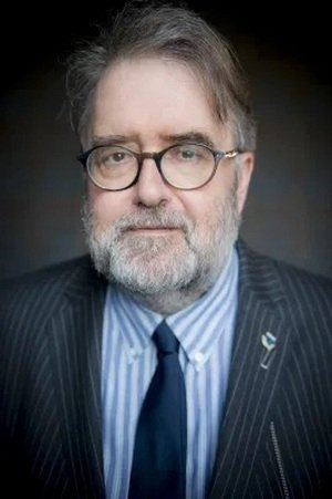 بازیگر John Charmley  