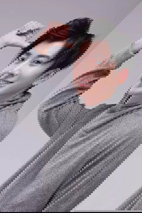 بازیگر 钟正  