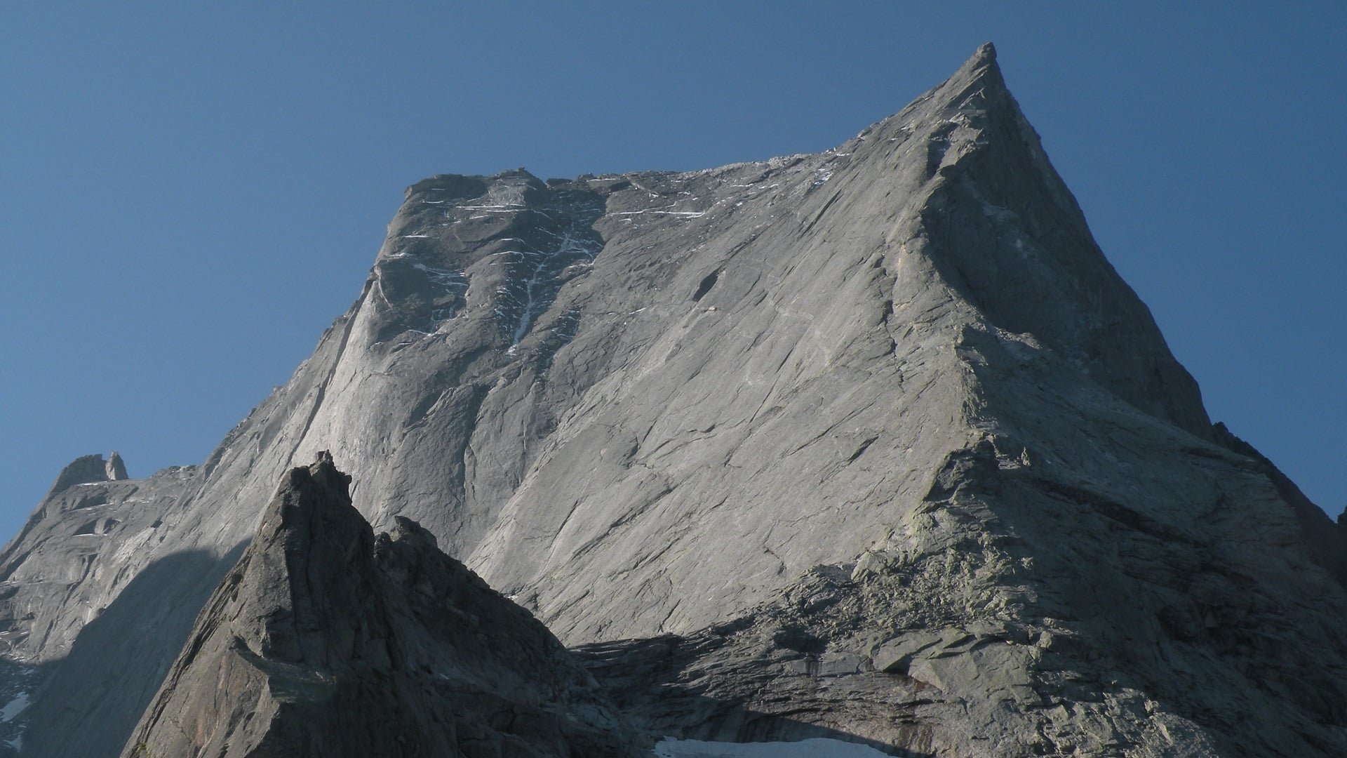 Le Grandi Nord Delle Alpi: Pizzo Badile|Le Grandi Nord Delle Alpi: Pizzo Badile