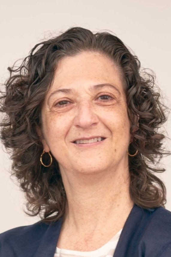 بازیگر Emma Dib  