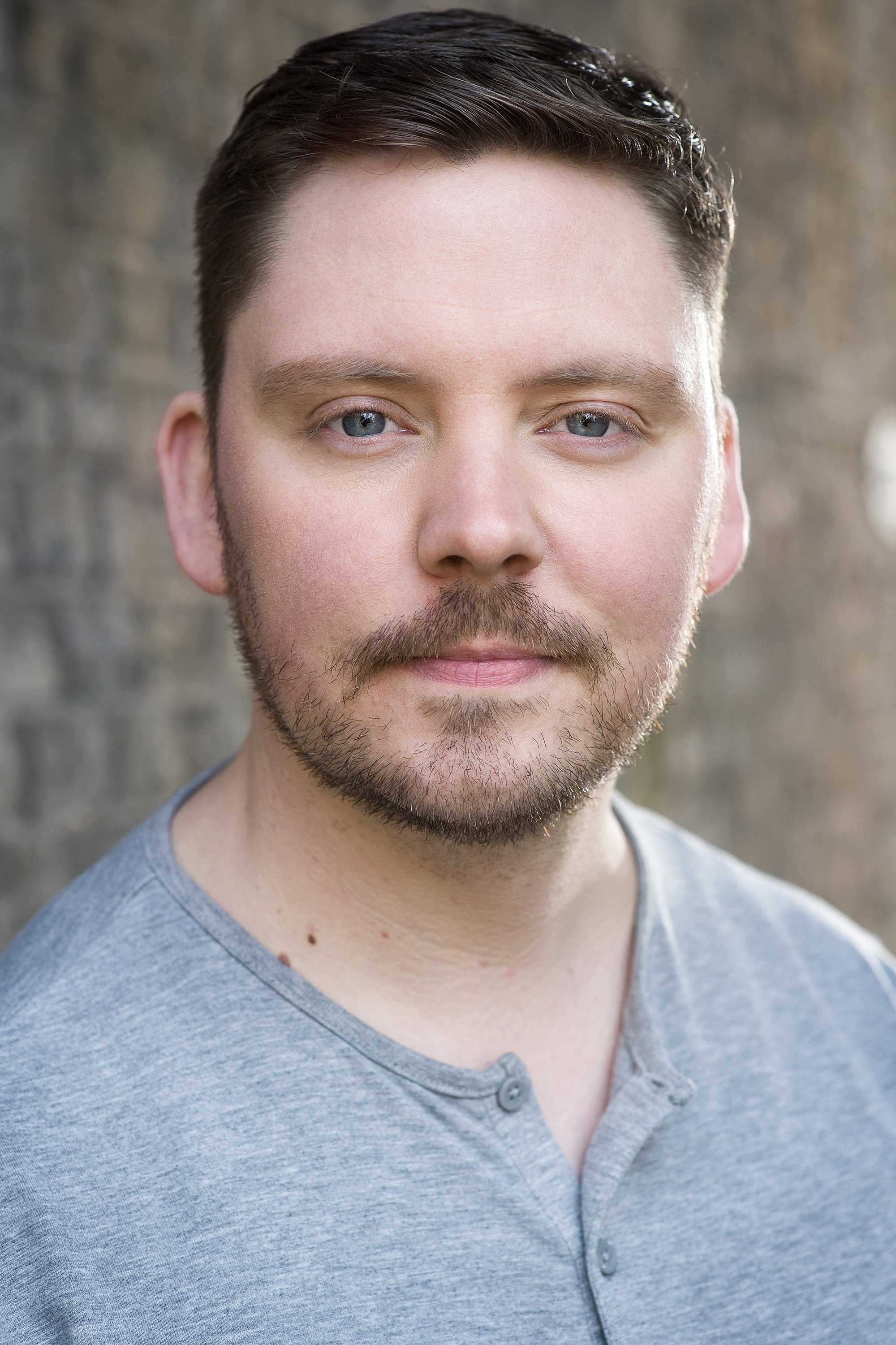 بازیگر Paul Waggott  