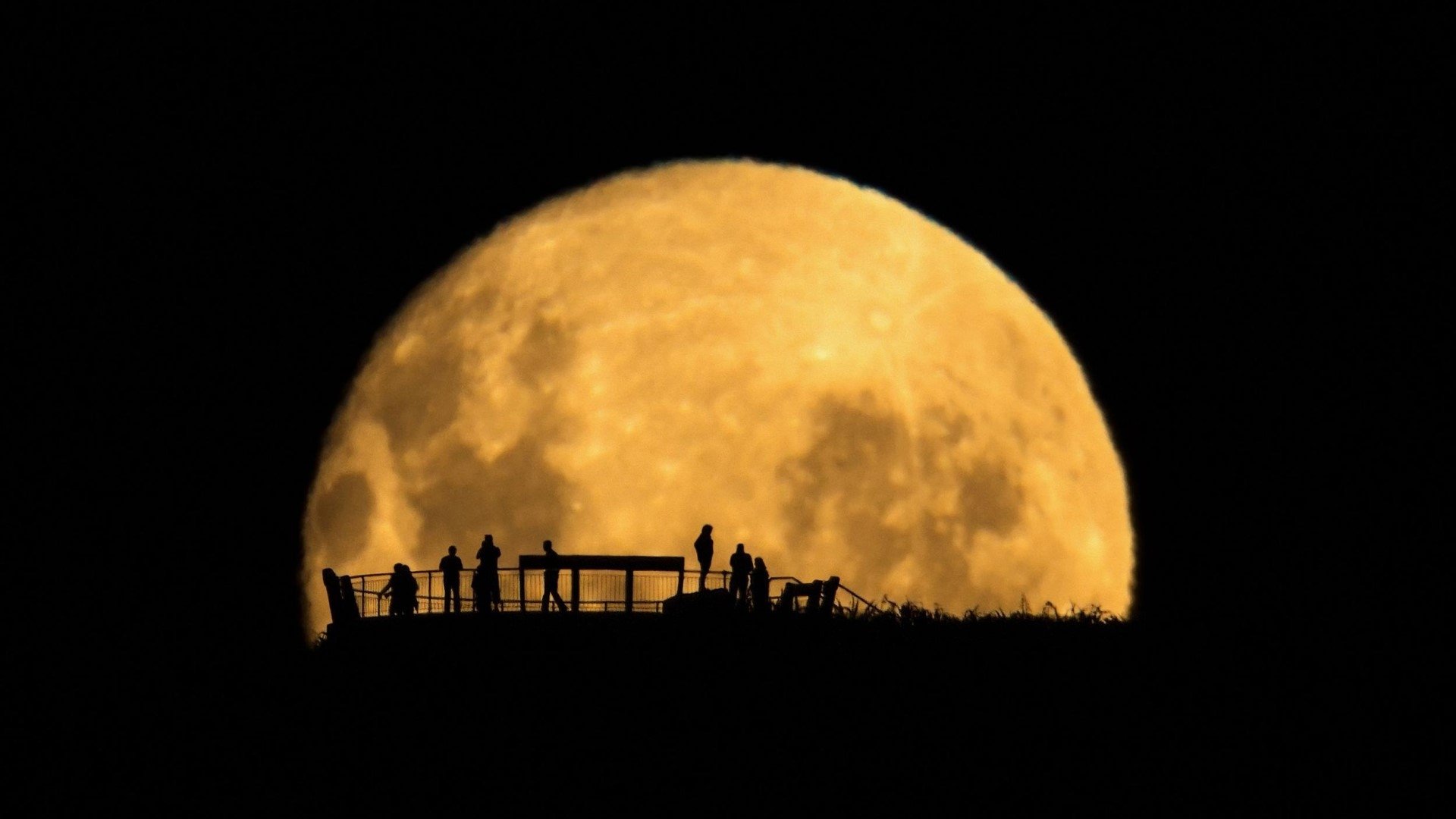Wonders of the Moon|Wonders of the Moon