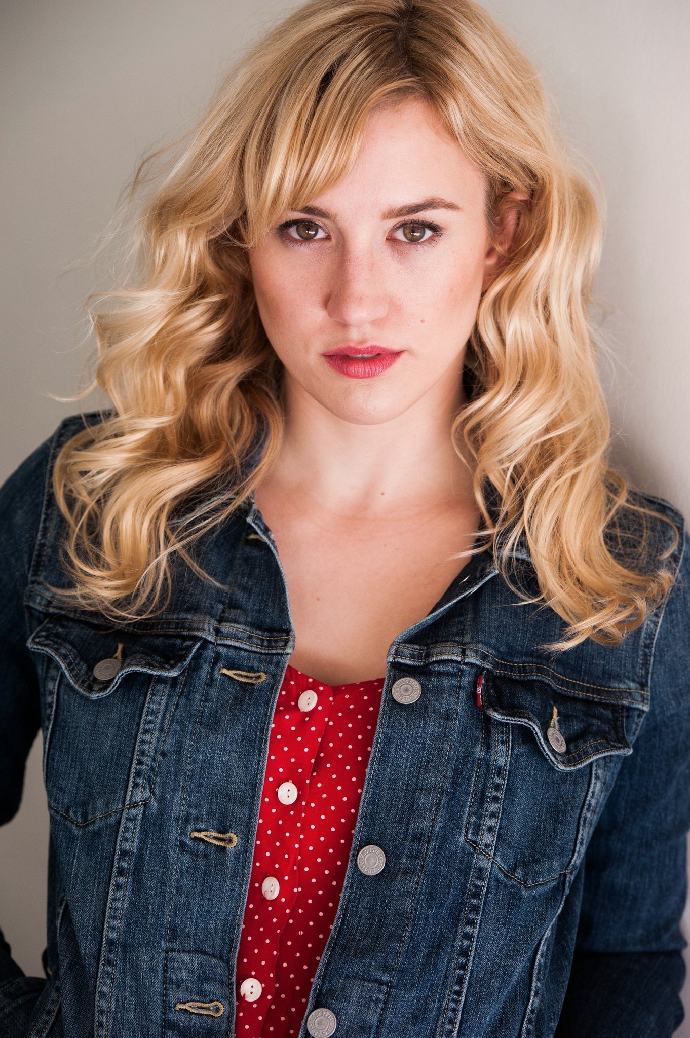 بازیگر Hannah Telle  
