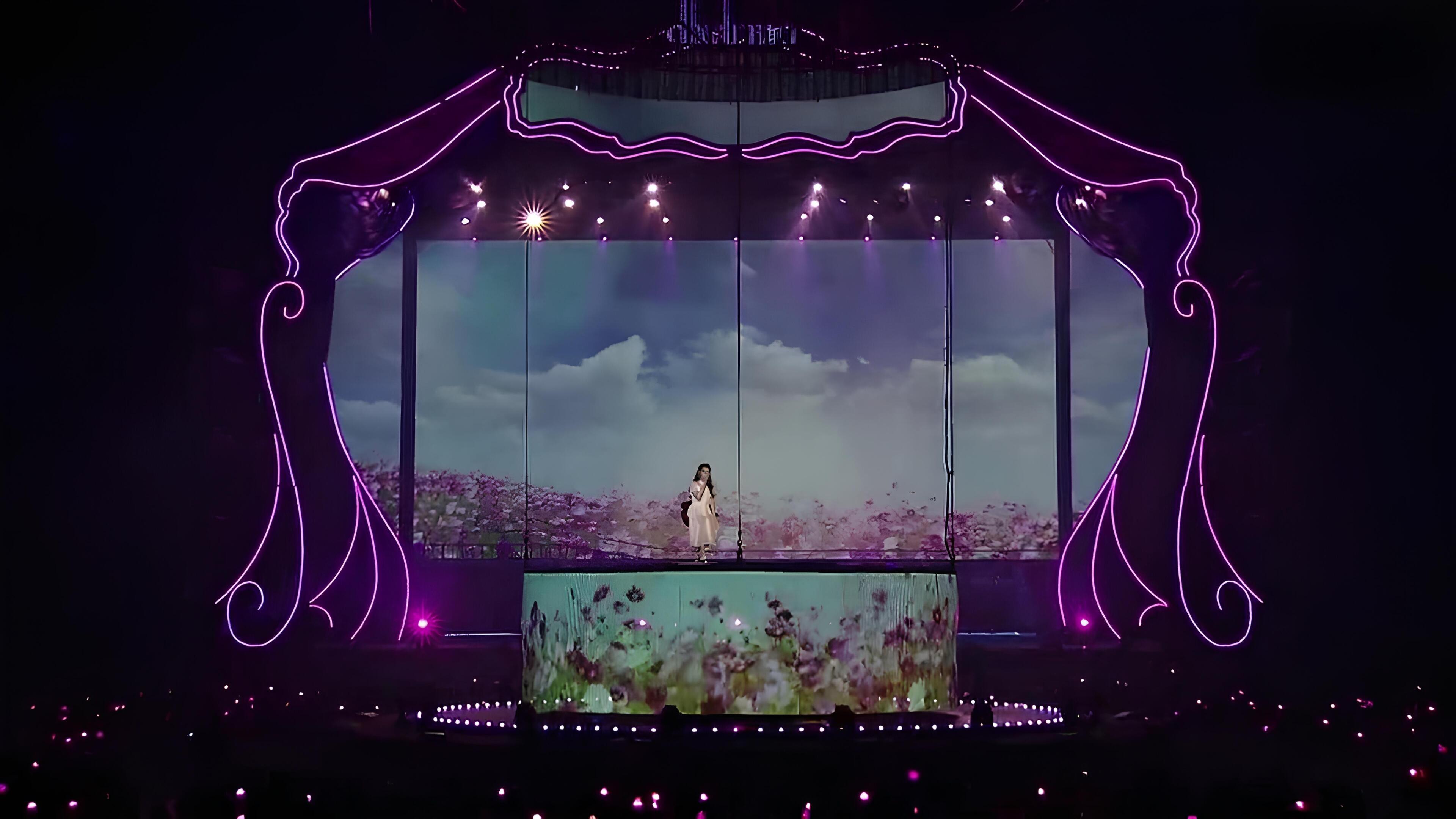 아이유 10주년 투어 콘서트 : 이지금|아이유 10주년 투어 콘서트 : 이지금