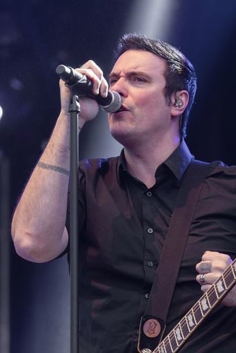 بازیگر Benjamin Burnley  