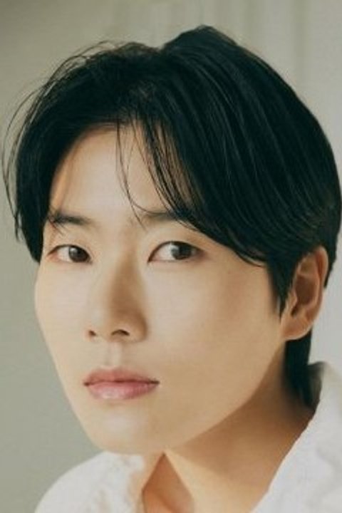 بازیگر Ahn Yoon Jin  