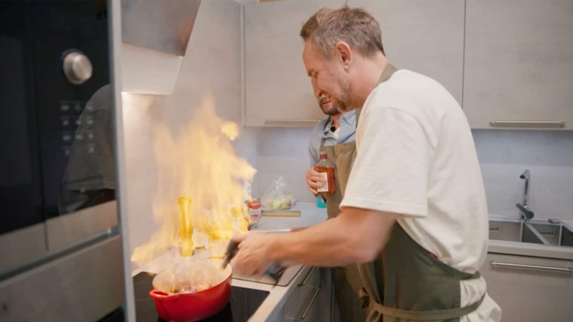 Kjartan rydder opp - hjemme|Kjartan rydder opp - hjemme