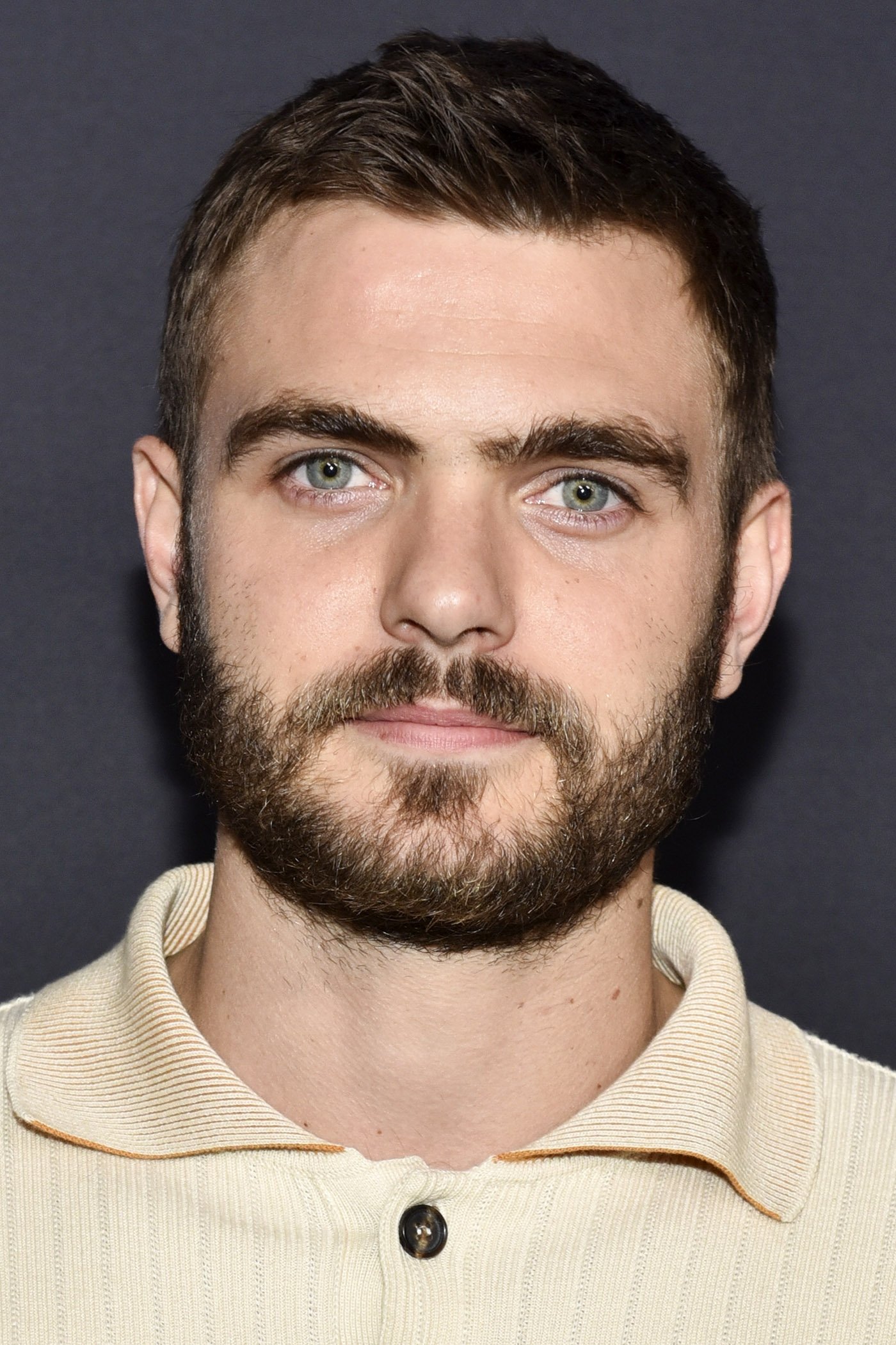 بازیگر Alex Roe  