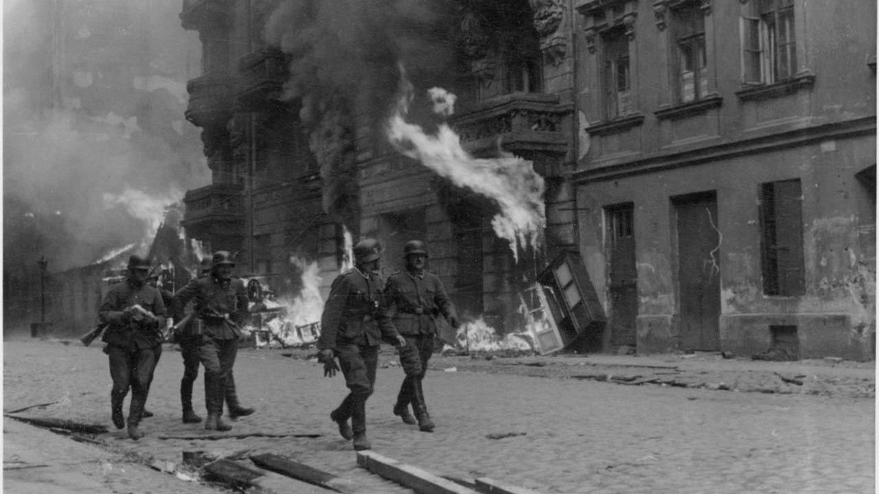 Insurgées ! Les résistantes du ghetto de Varsovie|Insurgées ! Les résistantes du ghetto de Varsovie
