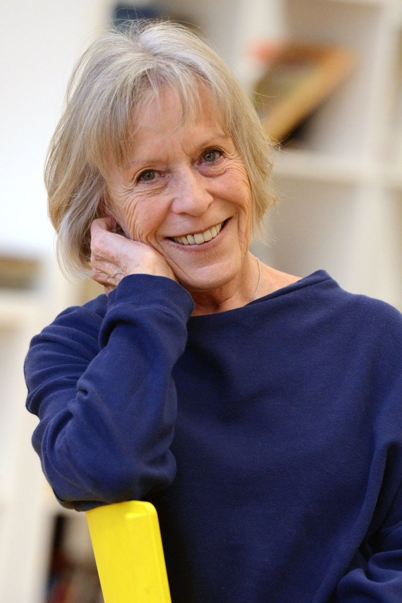 بازیگر Veronika Herren-Wenger  