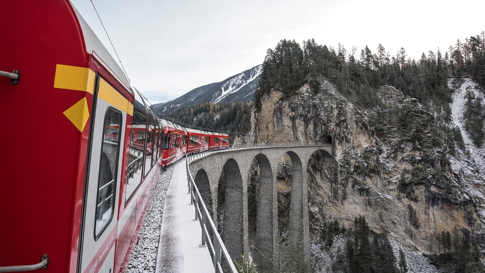 Alpine Train at Christmas|Alpine Train at Christmas