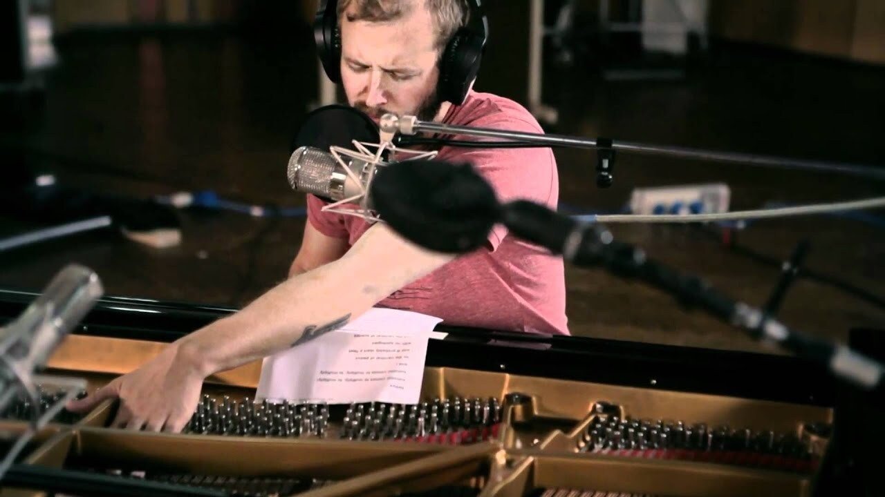 Bon Iver at AIR Studios (4AD/Jagjaguwar Session)|Bon Iver at AIR Studios (4AD/Jagjaguwar Session)