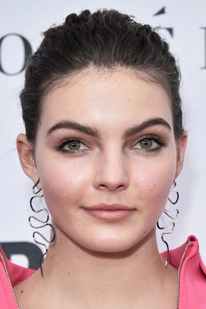 بازیگر Camren Bicondova  