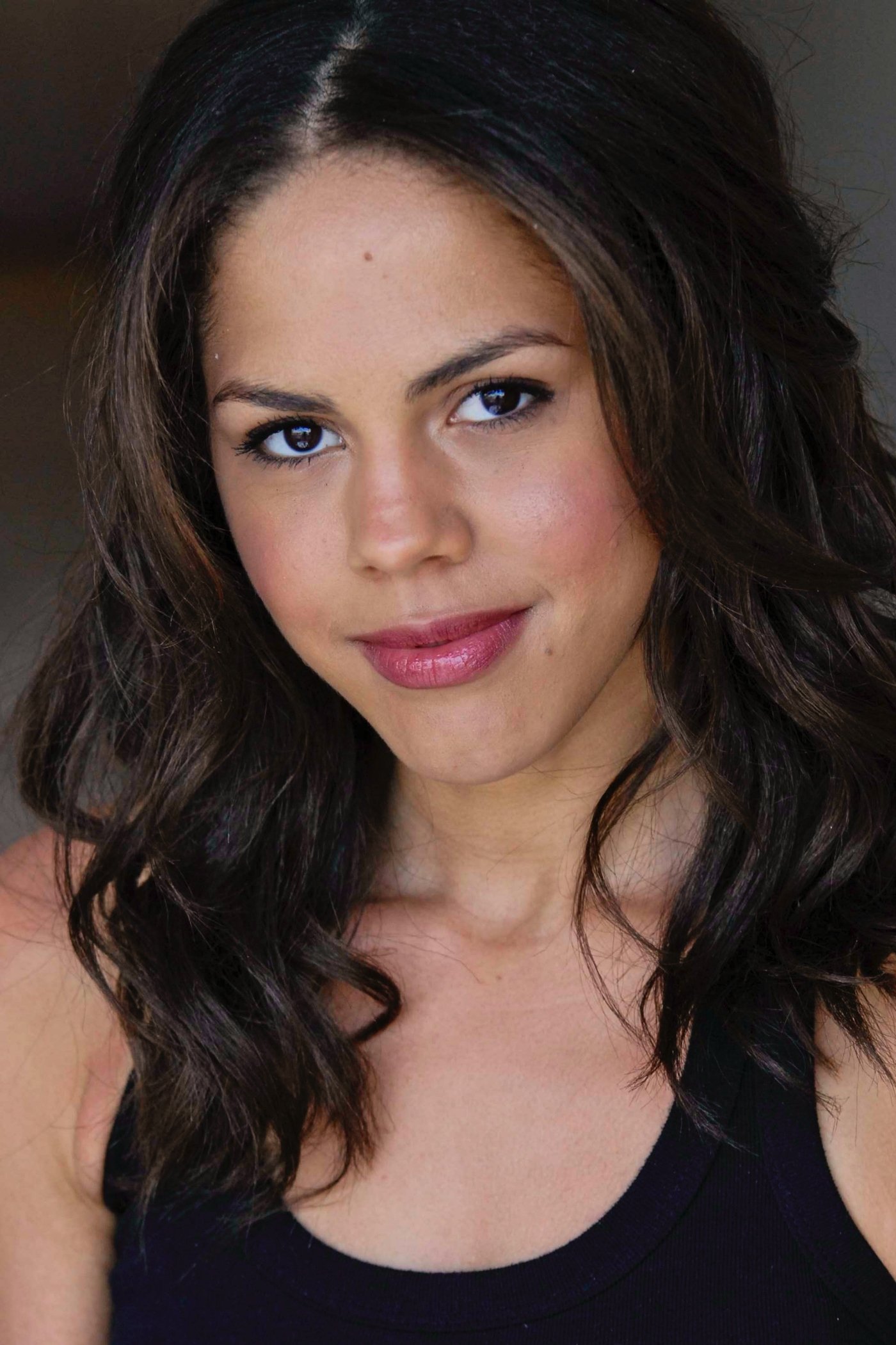 بازیگر Lenora Crichlow  