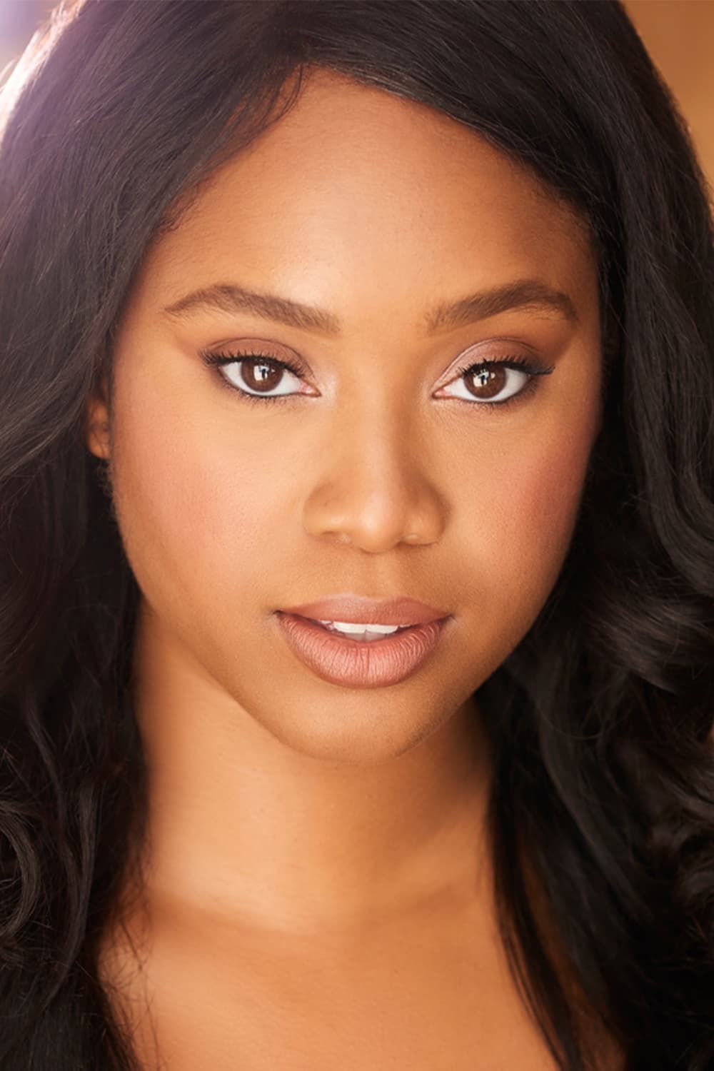 بازیگر Maya Brown  