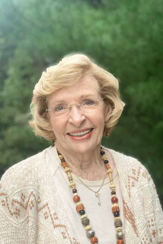 بازیگر Joan Toepfer  