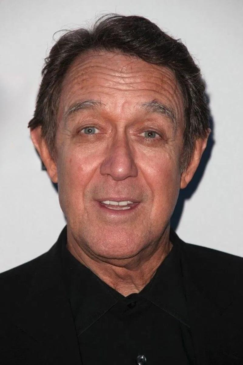 بازیگر Larry Pine  
