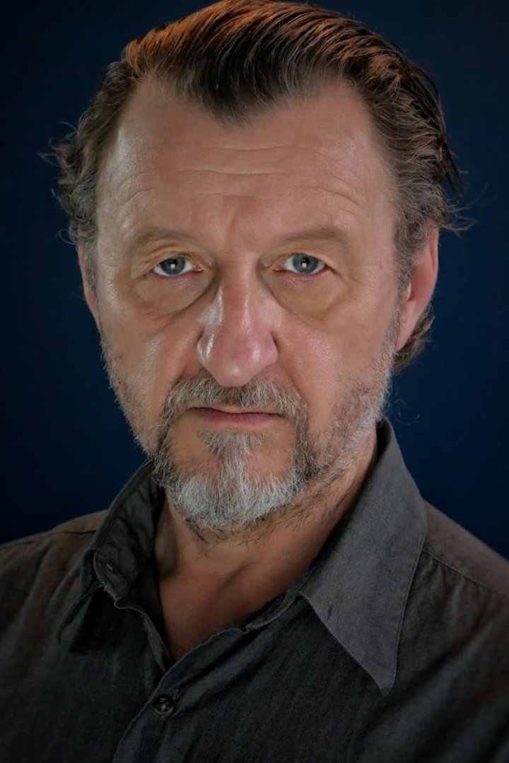 بازیگر David Warren  