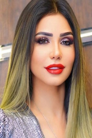 بازیگر إيناس عز الدين  