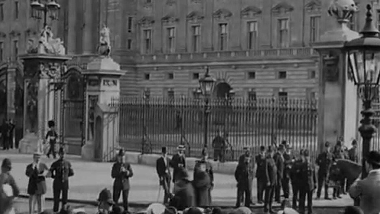 Palace Pandemonium|Palace Pandemonium